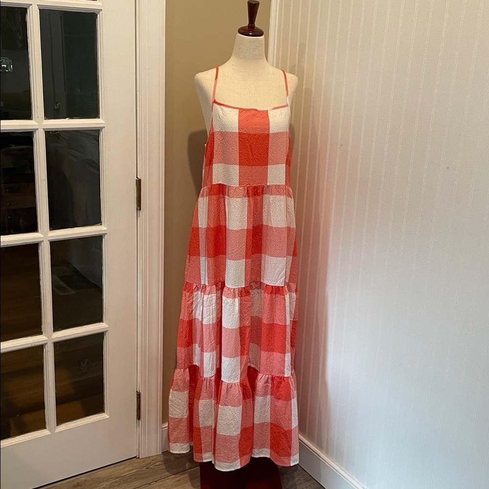 LOU & GREY Gingham Check Tiered Tank Midi Smocked Dress in Coral/White Size L - Picture 2 of 11